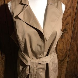 Women’s sleeveless trench coat vest